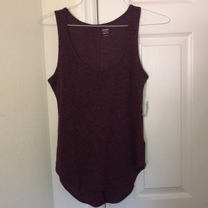 Maroon old navy tank